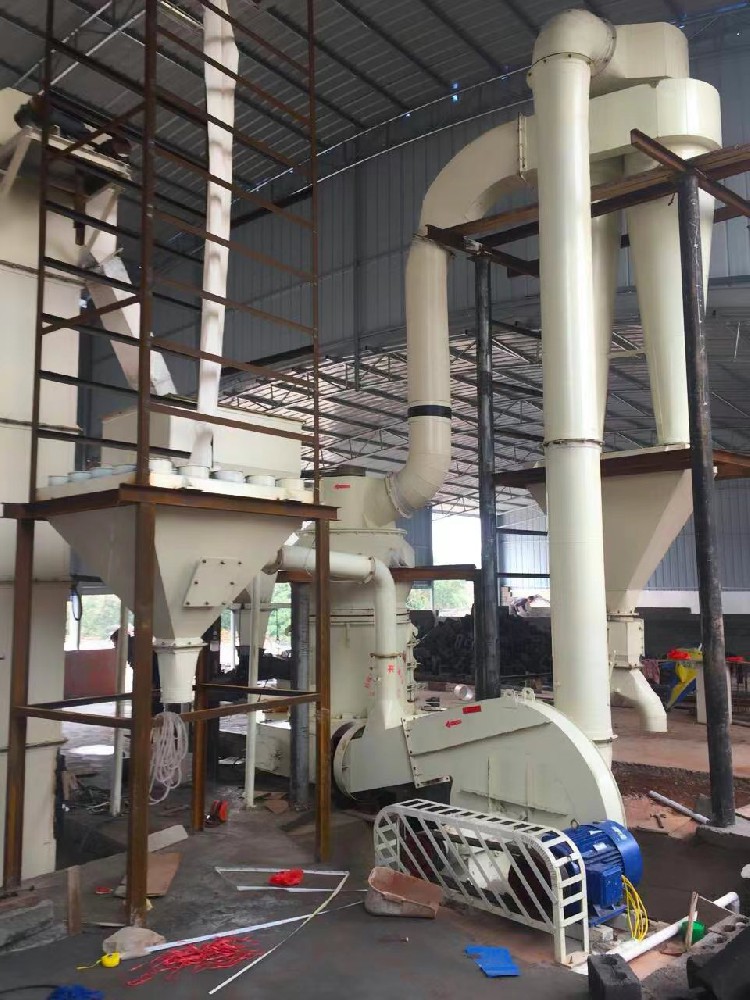 ZYD 1300 pendulum pulverizer.jpg